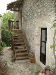 Studio in Goudargues for   3 •   with terrace 