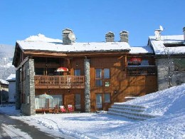 Chalet in Les arcs for   12 •   animals accepted (dog, pet...) 