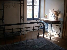 Saint quentin la poterie -    3 bedrooms 