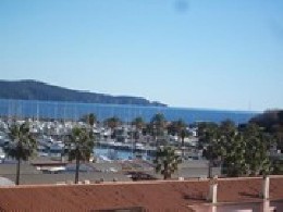 Flat in Cavalaire for   4 •   with balcony 