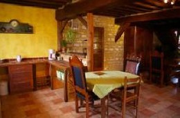Gite in St amand en puisaye for   12 •   animals accepted (dog, pet...) 