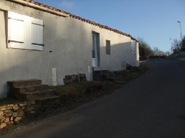 House in Martinet for   4 •   private parking 
