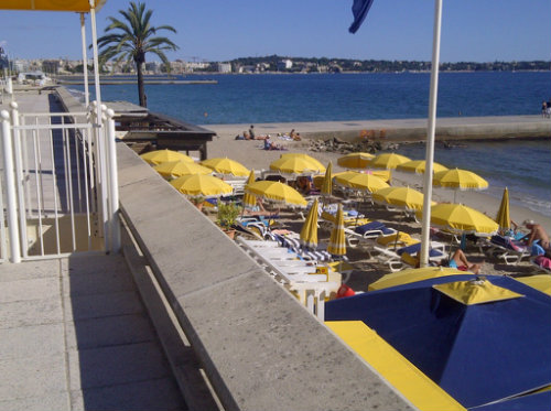 House in Antibes for   4 •   1 bedroom 