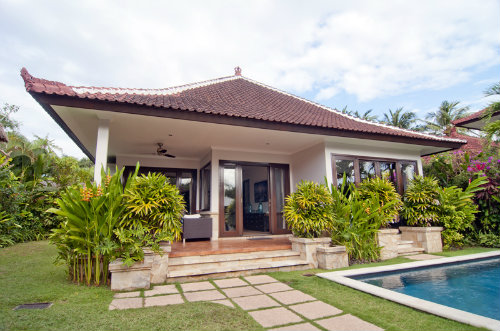 House in Sanur for   4 •   with private pool 