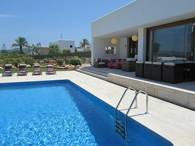 Maison  Ibiza pour  8 •   vue sur mer 