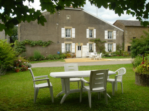 Farm in Petit-xivry for   8 •   private parking 