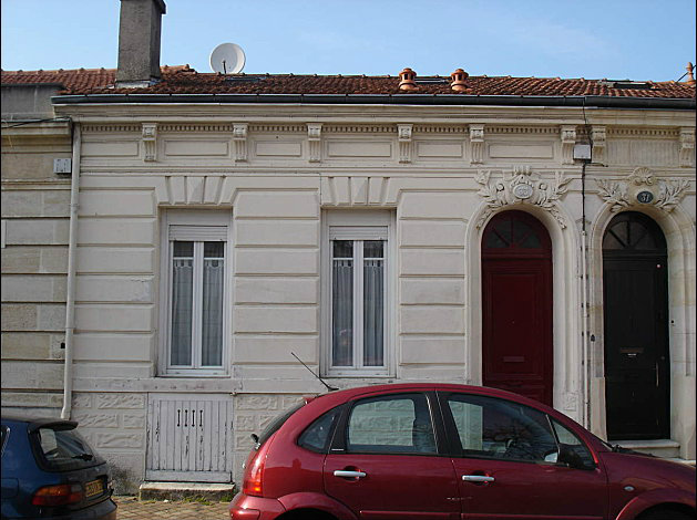House in Bordeaux for   5 •   with terrace 