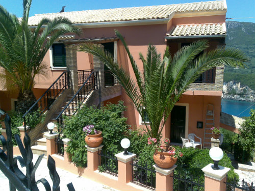 Huis in Corfu-greece voor  4 •   met balkon 