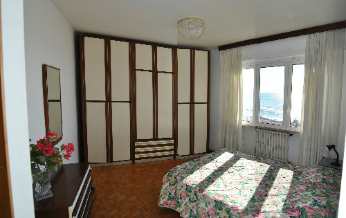 Apartamento en Vallecrosia para  5 •   vista al mar 