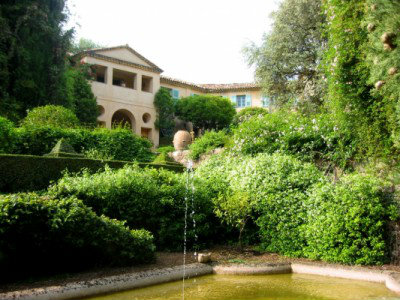 House in Biot for   12 •   4 stars 