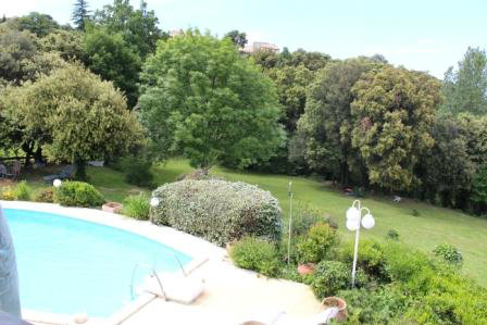 Huis in Ceret voor  12 •   met priv zwembad 