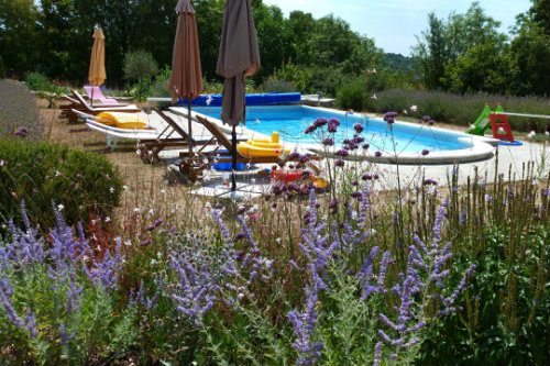Gite in Caniac du causse voor  2 •   met zwembad in complex 