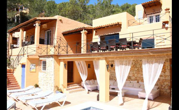 Maison  Ibiza pour  10 •   avec piscine prive 