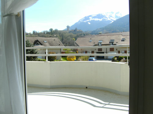 Flat in Faverges for   6 •   private parking 