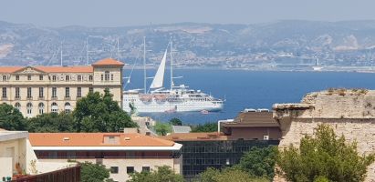Studio  Marseille pour  3 •   vue sur mer 
