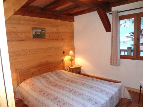 Flat in Pralognan la vanoise for   8 •   private parking 