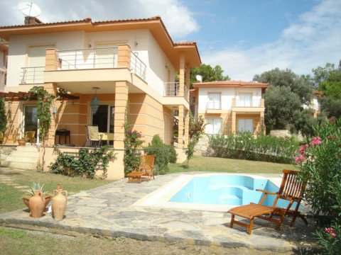 House in Kusadasi for   6 •   with private pool 