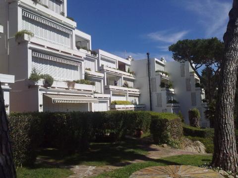 Appartement in Playa d'aro voor  5 •   met zwembad in complex 