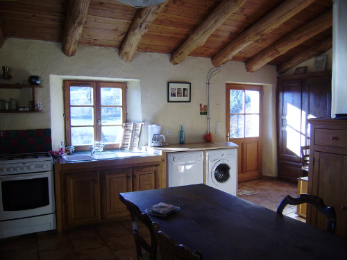 Farm in Paillhares for   5 •   private parking 
