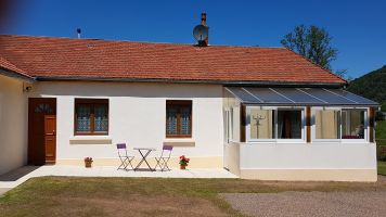 House in Moux en morvan for   6 •   private parking 
