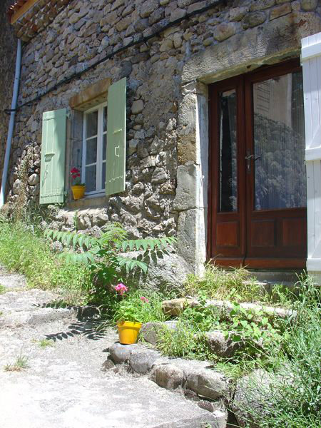 Gite in Dunire sur eyrieux for   4 •   with terrace 