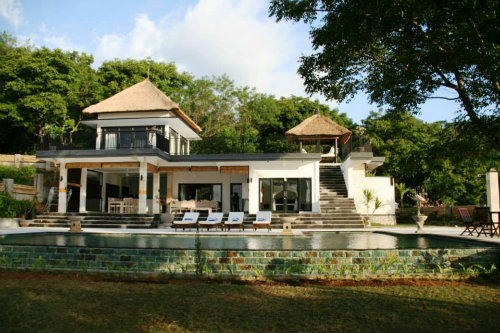 Huis in Bali - lovina voor  10 •   met priv zwembad 
