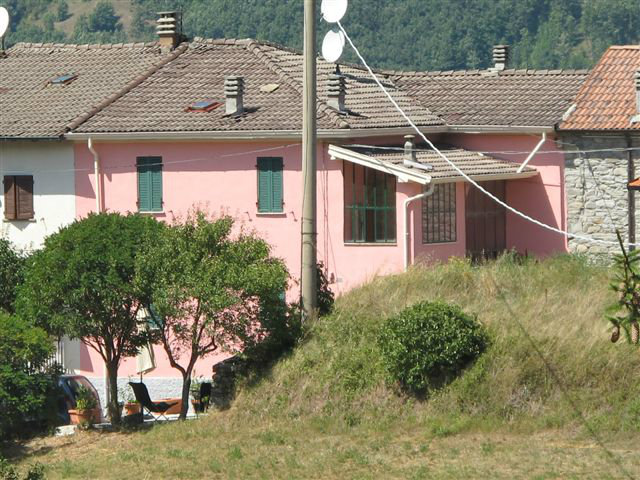 Huis in Borgo val di taro voor  6 •   4 sterren 