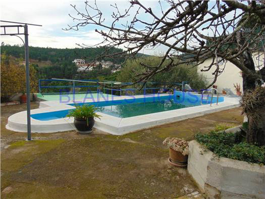 Casa en Riudarenes para  14 •   con piscina privada 