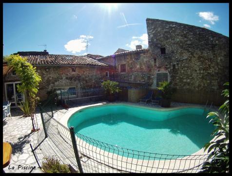 House in St marcel d'ardche for   9 •   3 bedrooms 