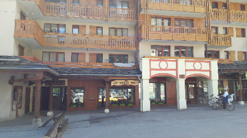 Flat in Valfrejus for   4 •   parking 