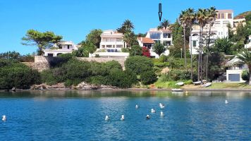 Casa de montaa en Menorca para  6 •   con piscina privada 