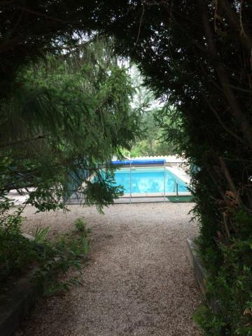 Gite in Cadenet fr  4 •   mit privat Schwimmbad 