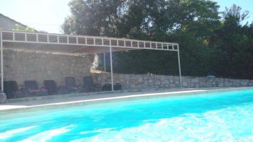 Casa en Nimes para  2 •   con piscina compartida 