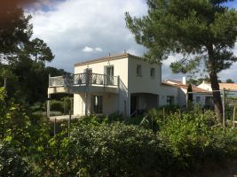 House in La tranche sur mer for   9 •   3 bedrooms 