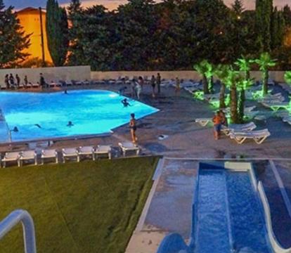Casa de montaa en Lunel para  6 •   con piscina compartida 