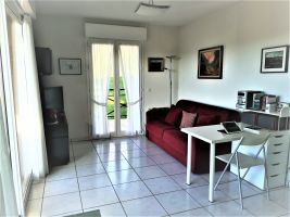 Flat in Ciboure (64500) for   3 •   view on sea 