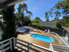 House in Arcachon for   12 •   with private pool 