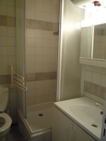 Studio in Paris - Vacation, holiday rental ad # 72114 Picture #3