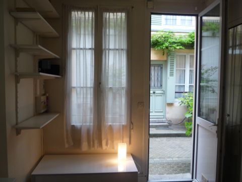 Studio in Paris - Vacation, holiday rental ad # 72114 Picture #5