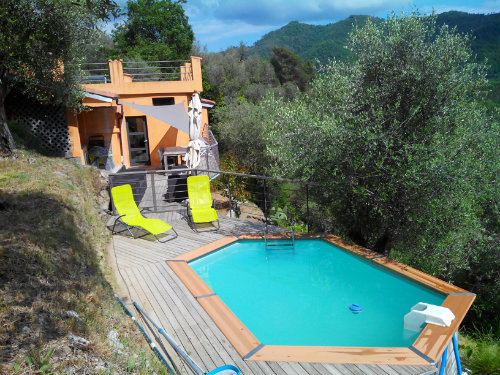 Huis in Isola bona voor  8 •   met priv zwembad 