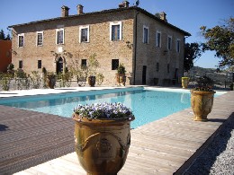 House in Urbino for   6 •   luxury home 