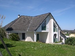 House in Oloron sainte marie for   8 •   4 bedrooms 